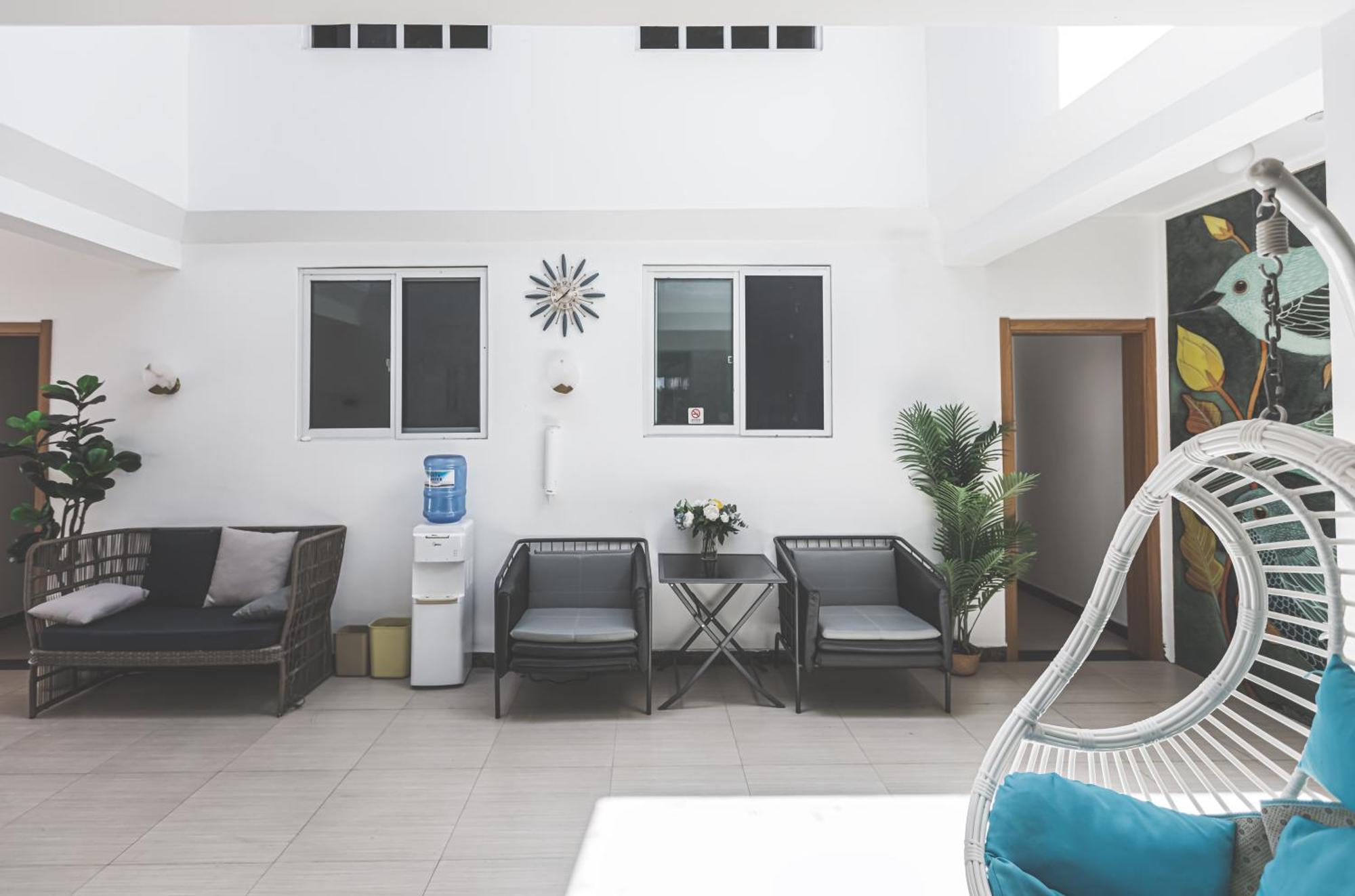 Oasis Boutique House Hotel Saipan Exterior photo